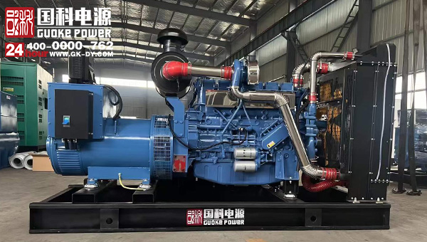 國科電源300KW柴油發(fā)電機(jī)組裝車發(fā)貨